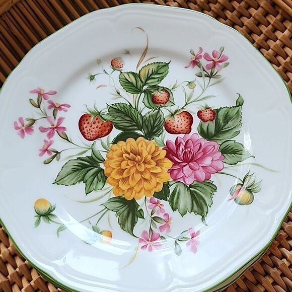 Vintage Set Of 5 Floral & Fruit Salad/Dessert Or Wall Decor Plates - Picture 6 of 10